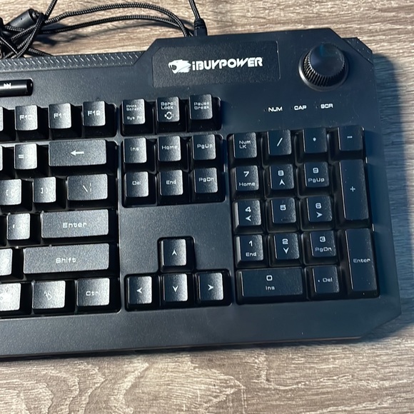 IBuyPower Keyboard - Picture 4 of 5
